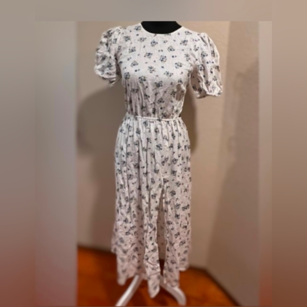 Reformation • Anneliese Linen Dress in Blaire - Picture 6 of 11